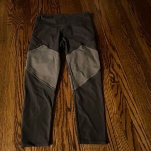 Ivivva crop pants with mesh